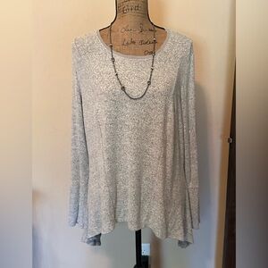 Lovely top-never worn (necklace not included)